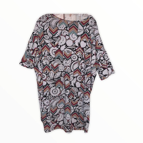 LuLaRoe Tops - LuLaRoe arrow shirt TUNIC size XL EUC